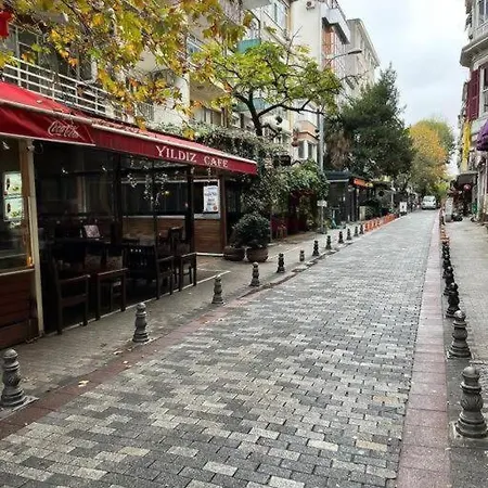 2-bedroom Flat In The Center Of Kadikoy Istanbul