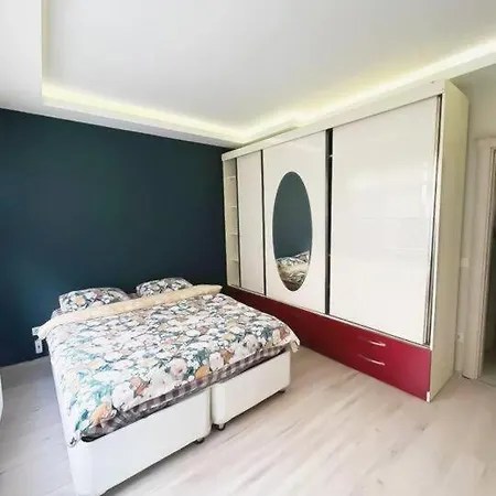 2-bedroom Flat In The Center Of Kadikoy Apartment *